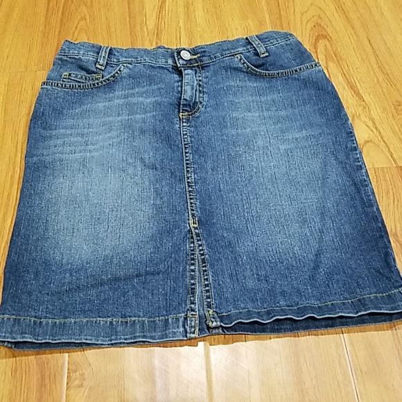 Lacoste Jean Pencil Skirt Detailed Back Size 4 US - Picture 3 of 8